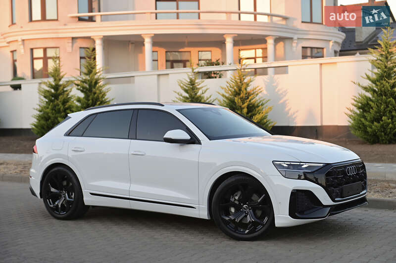 Позашляховик / Кросовер Audi Q8 2025 в Львові