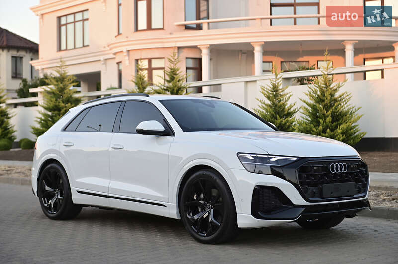 Позашляховик / Кросовер Audi Q8 2025 в Львові