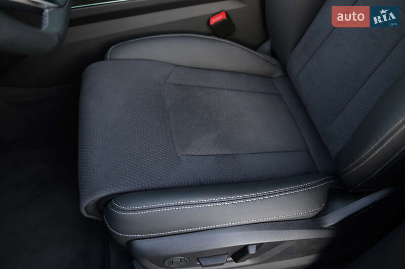 Позашляховик / Кросовер Audi Q8 2025 в Львові