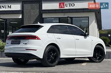 Внедорожник / Кроссовер Audi Q8 2018 в Ужгороде