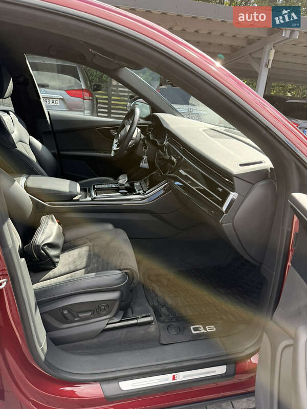 Позашляховик / Кросовер Audi Q8 2020 в Львові