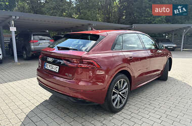 Позашляховик / Кросовер Audi Q8 2020 в 