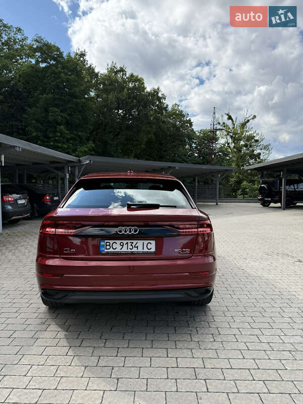 Позашляховик / Кросовер Audi Q8 2020 в Львові