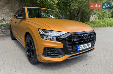 Внедорожник / Кроссовер Audi Q8 2018 в 