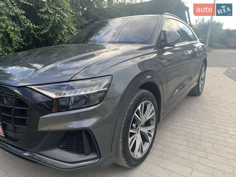 Внедорожник / Кроссовер Audi Q8 2018 в Дрогобыче