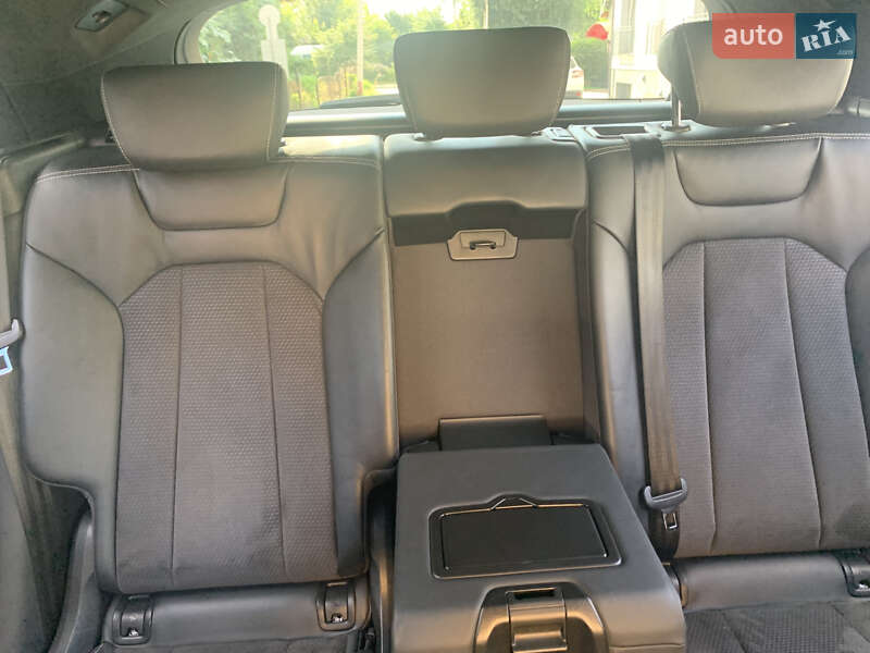 Внедорожник / Кроссовер Audi Q8 2018 в Дрогобыче