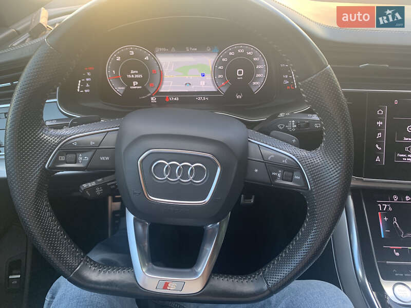 Внедорожник / Кроссовер Audi Q8 2018 в Дрогобыче