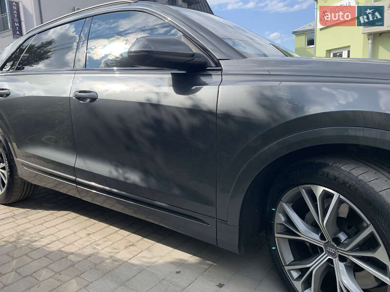 Внедорожник / Кроссовер Audi Q8 2018 в Дрогобыче