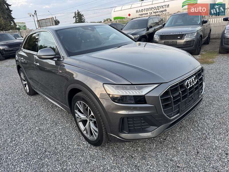 Внедорожник / Кроссовер Audi Q8 2019 в Тернополе