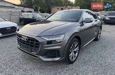 Внедорожник / Кроссовер Audi Q8 2019 в 