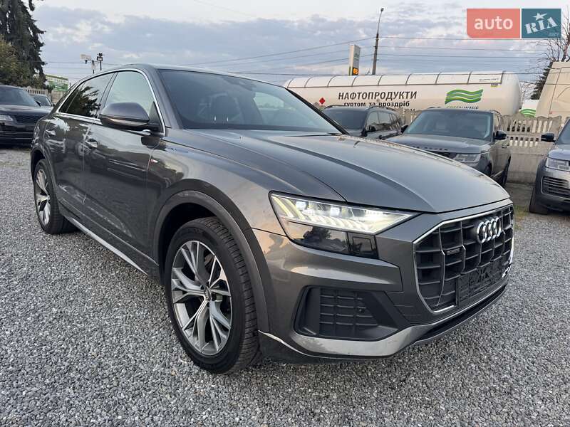 Внедорожник / Кроссовер Audi Q8 2019 в Тернополе