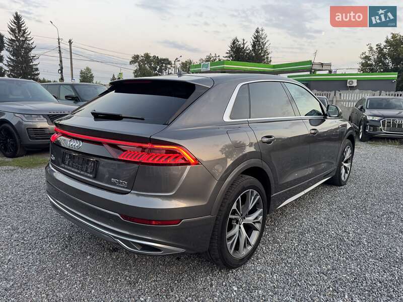 Внедорожник / Кроссовер Audi Q8 2019 в Тернополе