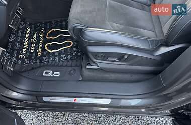 Внедорожник / Кроссовер Audi Q8 2019 в 