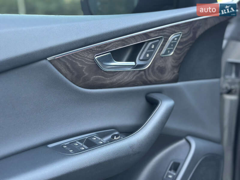 Внедорожник / Кроссовер Audi Q8 2018 в Львове
