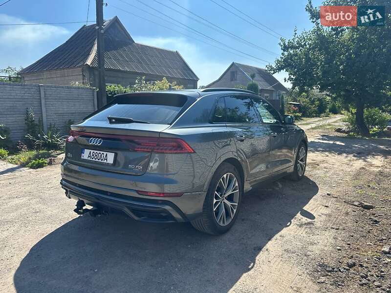Внедорожник / Кроссовер Audi Q8 2021 в Киеве