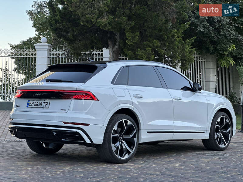 Позашляховик / Кросовер Audi Q8 2023 в Одесі