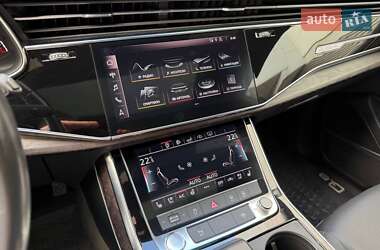 Внедорожник / Кроссовер Audi Q8 2019 в 