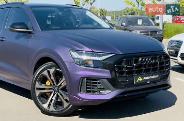 Внедорожник / Кроссовер Audi Q8 2021 в 