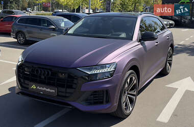 Внедорожник / Кроссовер Audi Q8 2021 в 
