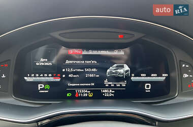 Внедорожник / Кроссовер Audi Q8 2021 в 