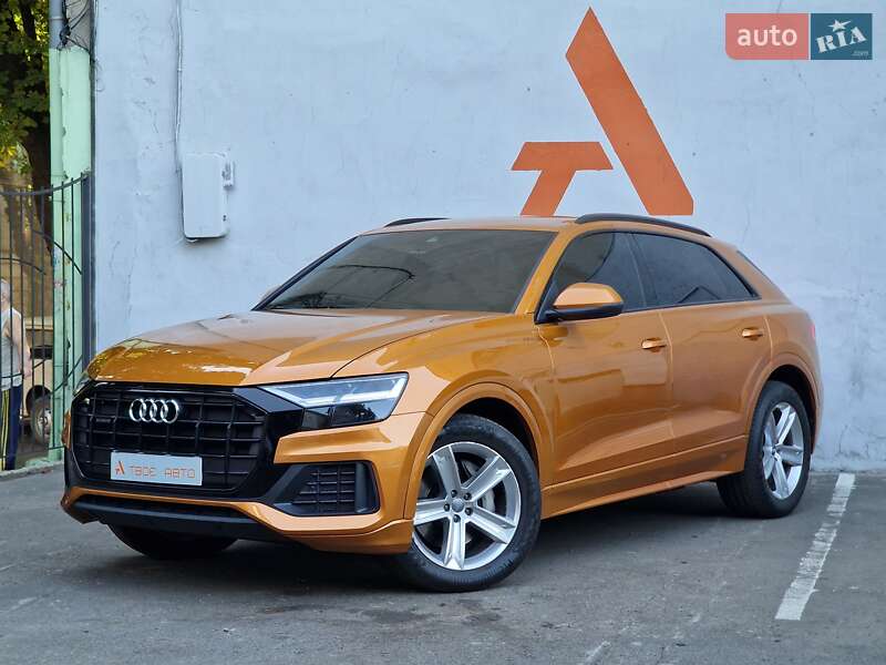 Внедорожник / Кроссовер Audi Q8 2019 в Одессе