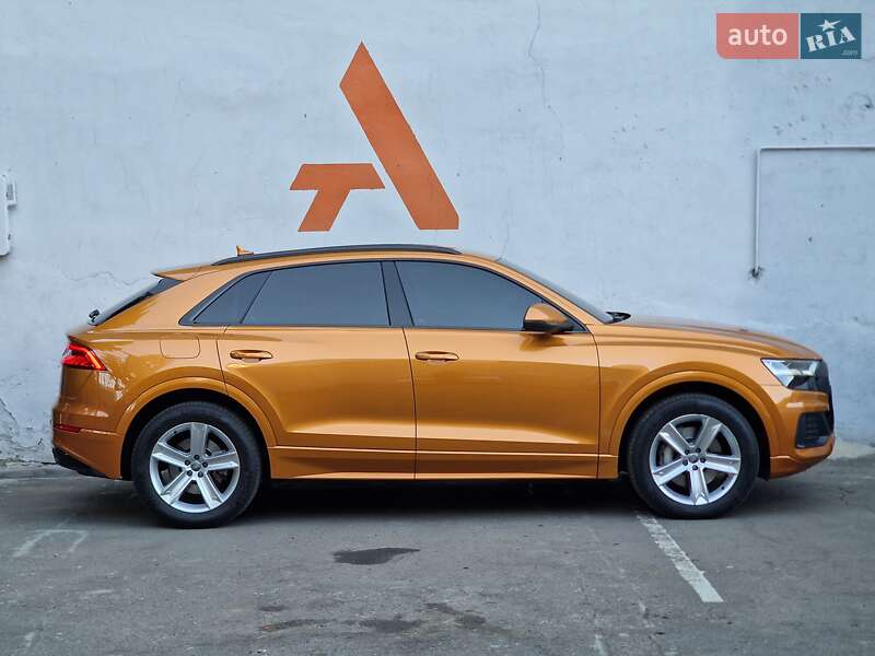 Внедорожник / Кроссовер Audi Q8 2019 в Одессе