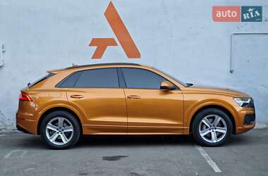 Внедорожник / Кроссовер Audi Q8 2019 в 