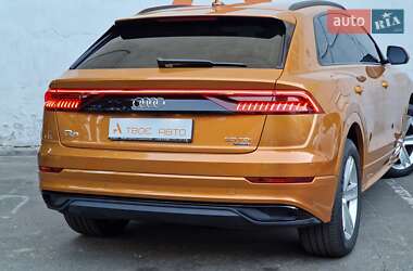 Внедорожник / Кроссовер Audi Q8 2019 в 