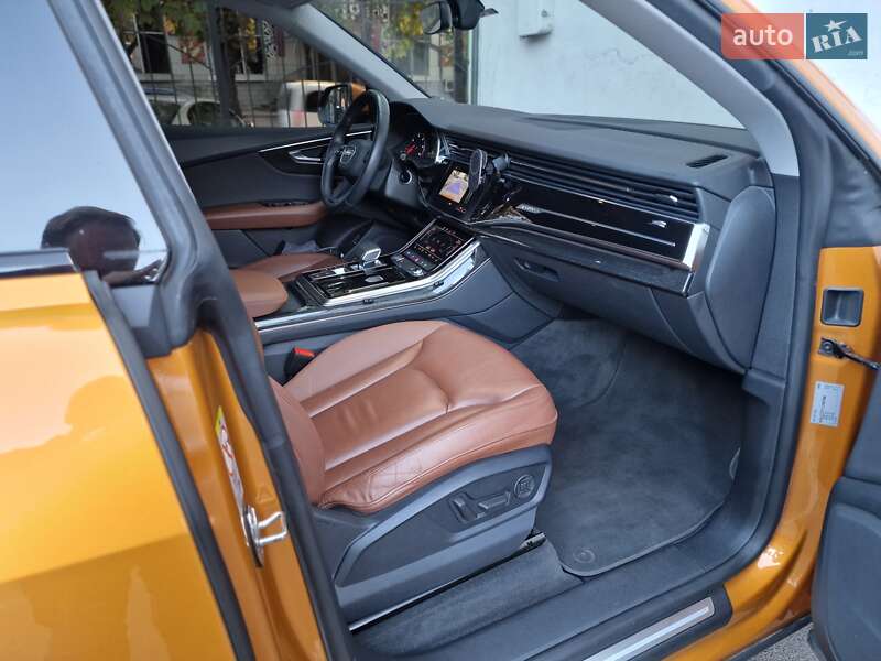 Внедорожник / Кроссовер Audi Q8 2019 в Одессе