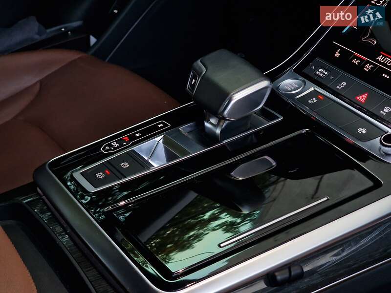 Внедорожник / Кроссовер Audi Q8 2019 в Одессе