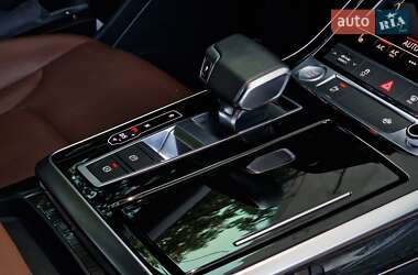 Внедорожник / Кроссовер Audi Q8 2019 в 