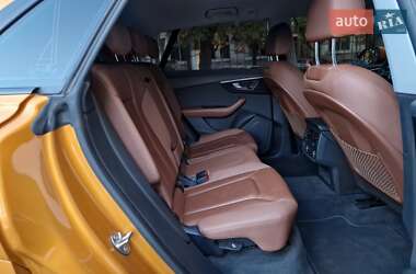 Внедорожник / Кроссовер Audi Q8 2019 в 