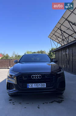 Внедорожник / Кроссовер Audi Q8 2020 в 