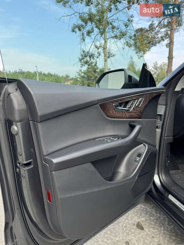 Внедорожник / Кроссовер Audi Q8 2020 в Львове