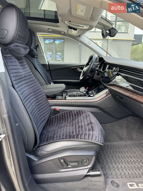 Внедорожник / Кроссовер Audi Q8 2020 в Львове