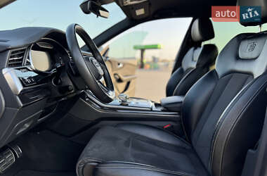 Внедорожник / Кроссовер Audi Q8 2020 в 