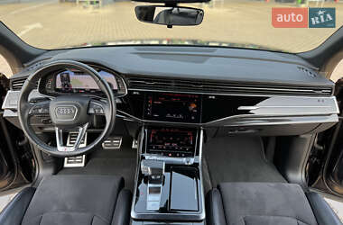 Внедорожник / Кроссовер Audi Q8 2020 в 
