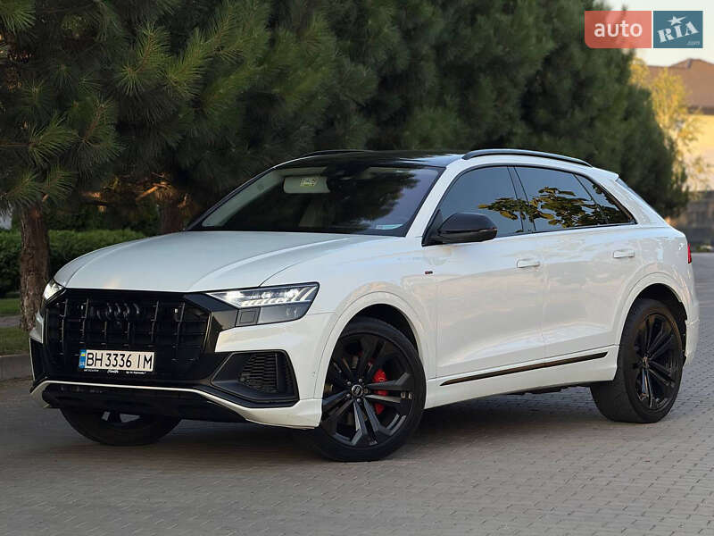 Внедорожник / Кроссовер Audi Q8 2018 в Одессе