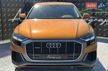 Позашляховик / Кросовер Audi Q8 2019 в 