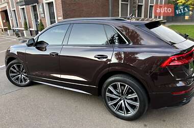 Внедорожник / Кроссовер Audi Q8 2020 в 