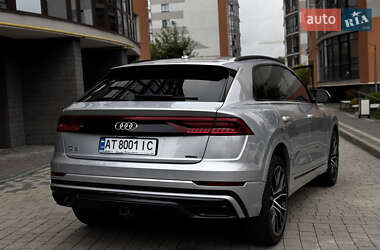 Внедорожник / Кроссовер Audi Q8 2020 в 