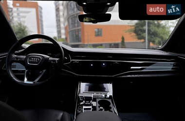 Внедорожник / Кроссовер Audi Q8 2020 в 