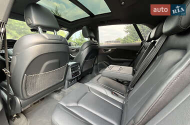 Внедорожник / Кроссовер Audi Q8 2020 в 