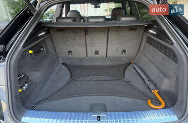 Внедорожник / Кроссовер Audi Q8 2020 в 