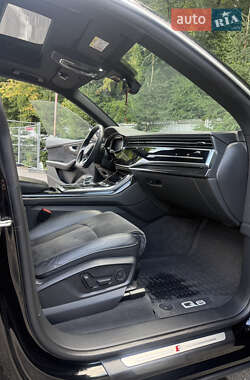 Внедорожник / Кроссовер Audi Q8 2020 в 