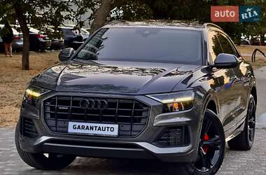 Внедорожник / Кроссовер Audi Q8 2019 в 
