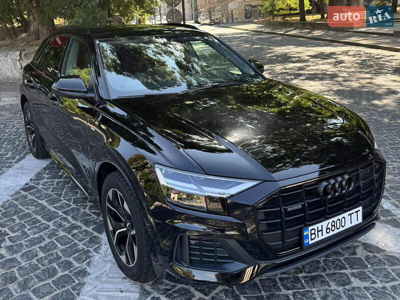 Позашляховик / Кросовер Audi Q8 2020 в Одесі