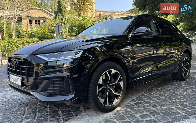 Позашляховик / Кросовер Audi Q8 2020 в Одесі