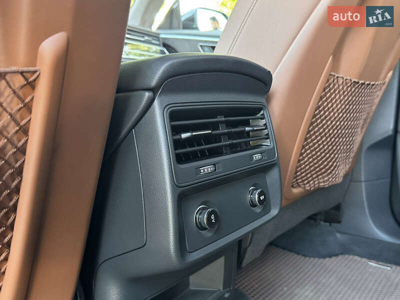 Позашляховик / Кросовер Audi Q8 2020 в Одесі