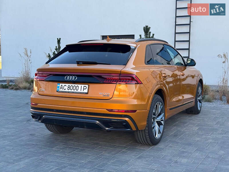 Позашляховик / Кросовер Audi Q8 2019 в Луцьку